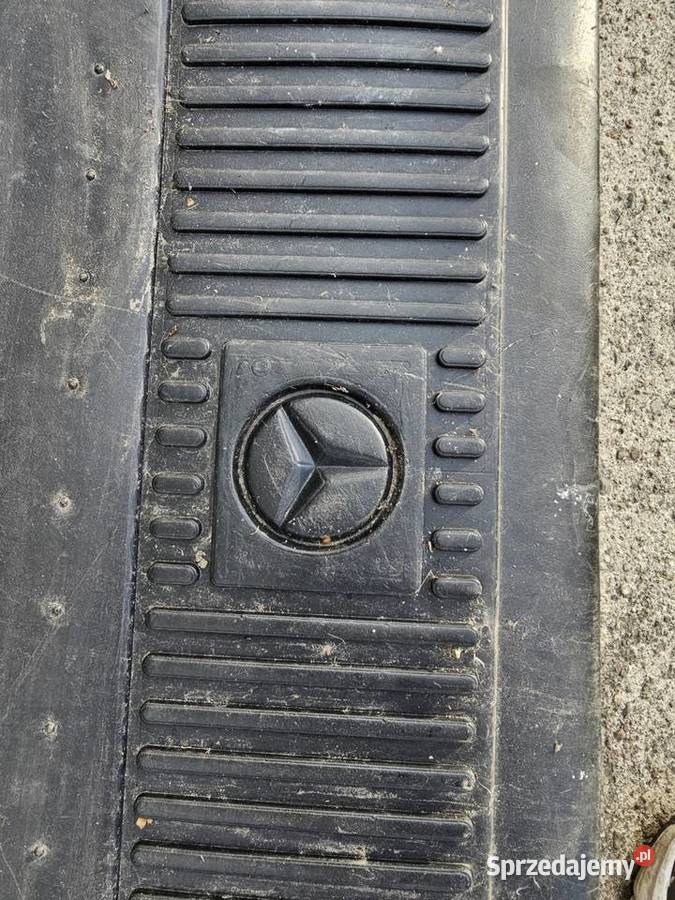 Wykładzina bagażnika Mercedes W210 sedan łódzkie