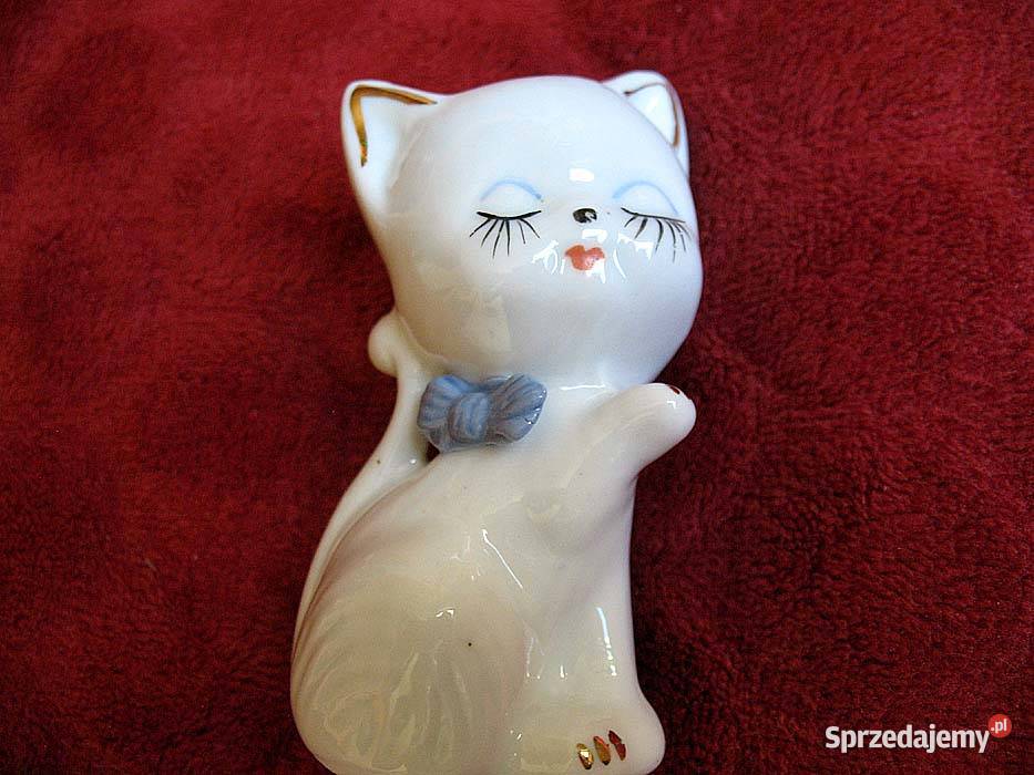 Kot koteczka z niebieską kokardą porcelana 8 x 5 biały Siedlce