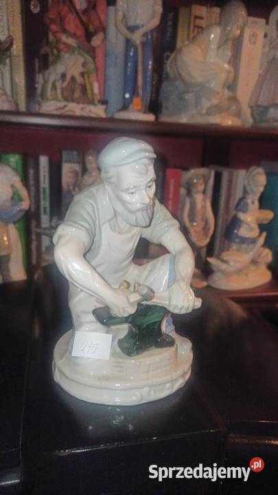 Figurka kowala Porcelana Bez sygnatury Gdańsk