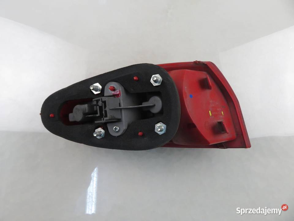 LAMPA PRAWA TYLNA ALFA ROMEO 147 46556347