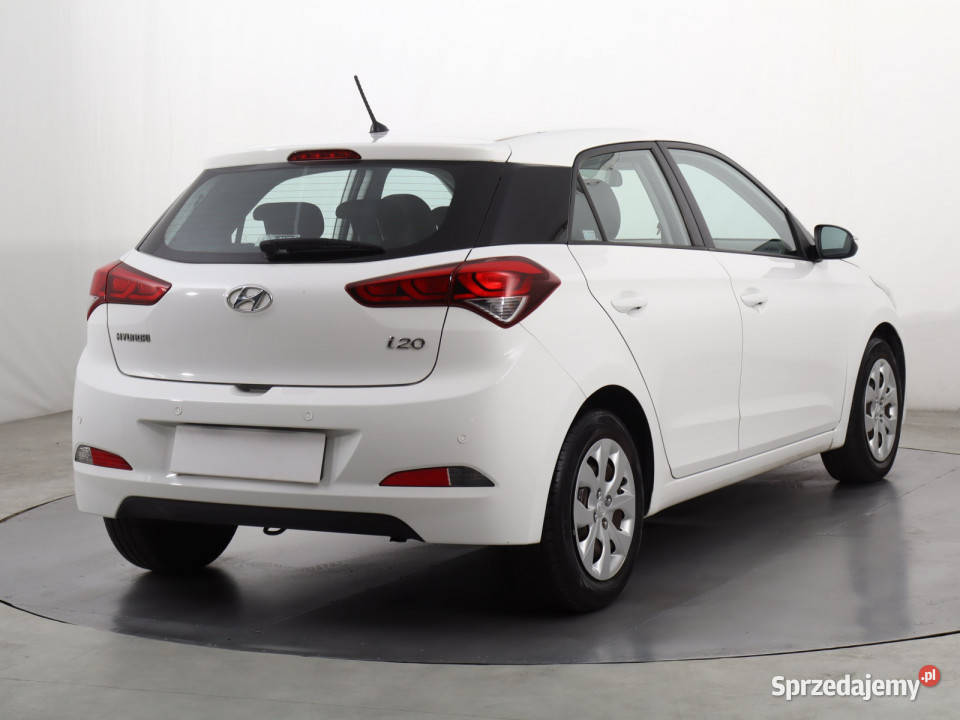 Hyundai i20 12 manualna sprzedam