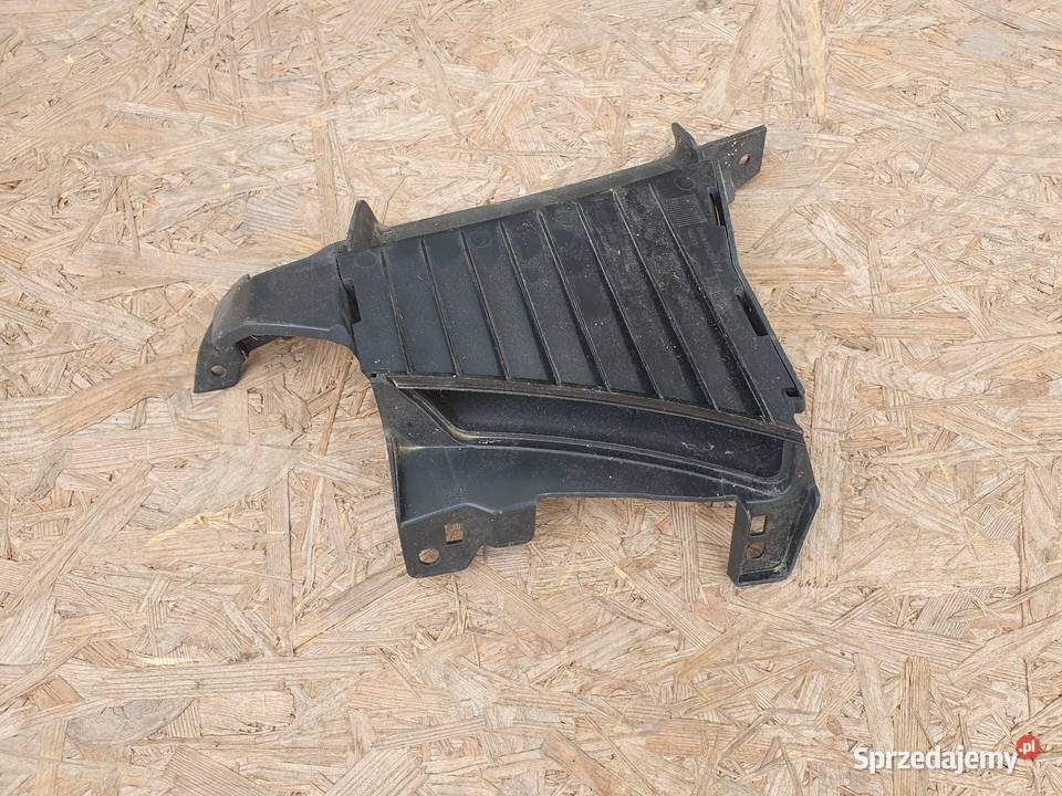 AUDI A4 B9 KIEROWNICA POWIETRZA PRAWA 8W0121764L osobowe Karoseria wielkopolskie Międzychód