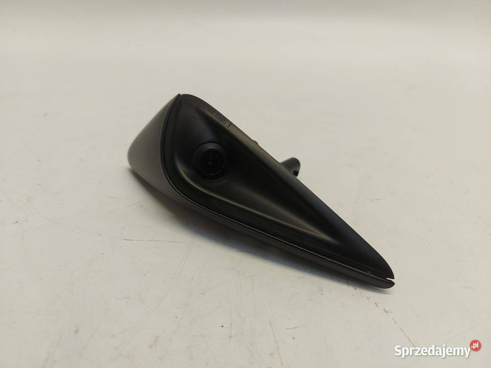 TESLA MODEL Y 2024r KIERUNKOWSKAZ PRAWY PRZÓD osobowe