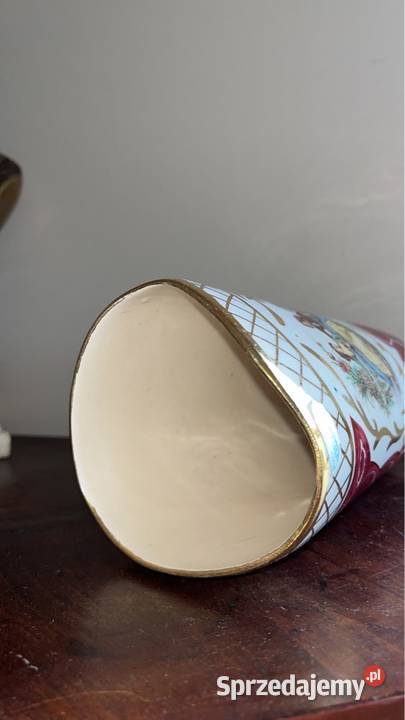 Wazon ręcznie zdobiony sceną dworską z jednej Gdańsk