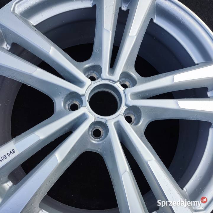 AUDI A3 S3 FELGA 18 75x18H2 ET51 5X112 Radom