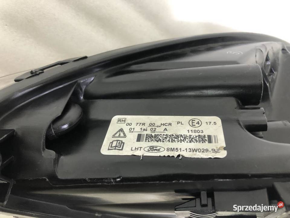 LAMPA PRAWY PRZÓD 8M5113W0290BE FOCUS MK2 LIFT osobowe