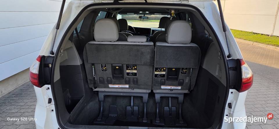 Toyota Sienna zaniana biały Pruszków