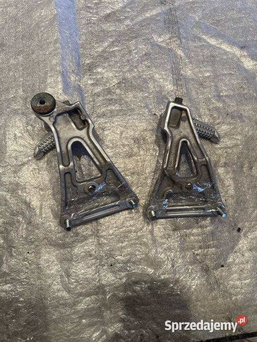 Set prawy lewy SUZUKI GSXR 750 KPL Podnóżek M615 Poznań
