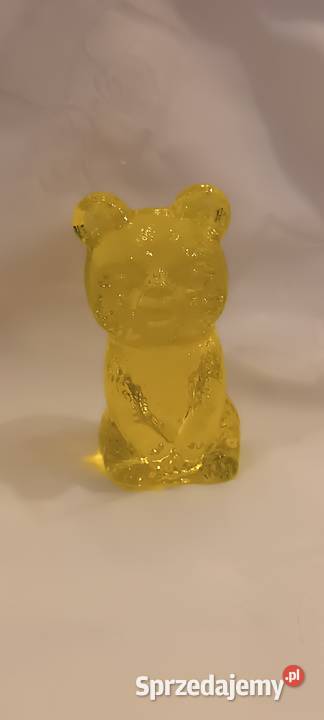 Figurka ze szkła uranowego Kraków