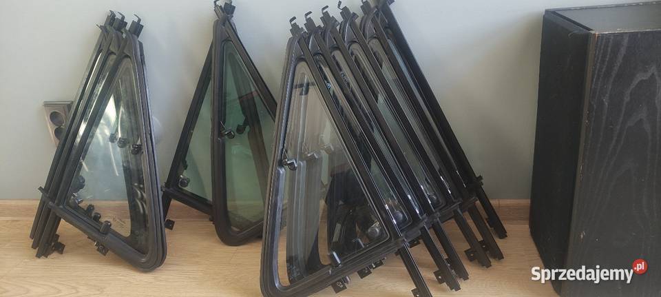 Volkswagen Transporter T3 trójkąty uchylne nieuszkodzony Płock