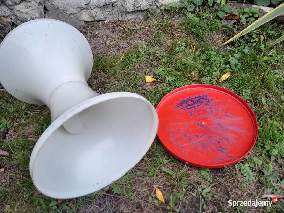 Stary plastikowy taboret PRL klepsydra pojemnik Dąbrowa Górnicza