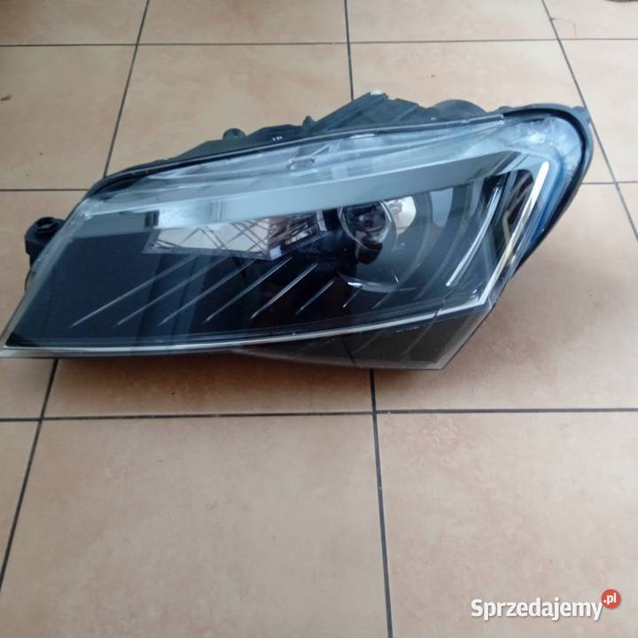 Skoda superb 3RSBIXENON SKRETNY ORGINAL Lampy przednie Kamieniec Wrocławski sprzedam