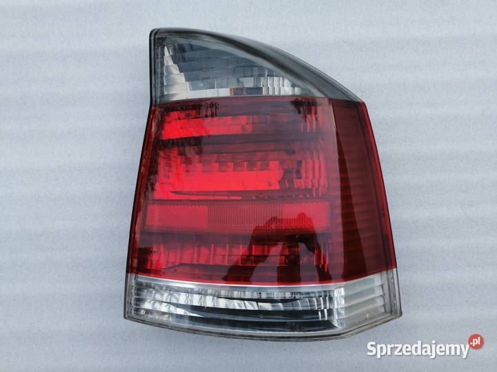 Lampa Prawy Tył Tylna Prawa Opel Vectra C GTS Oświetlenie mazowieckie Wyszków