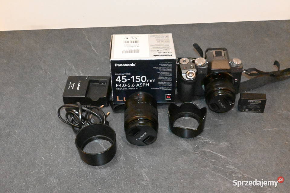 Aparat bezusterkowy Panasonic G7 z dodatkowym Aparaty