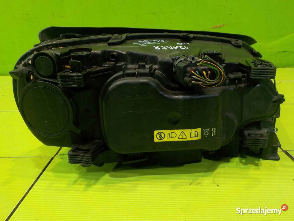 VOLVO S80 II 07r XENON lampa lewa przod 30796135 osobowe Lampy przednie