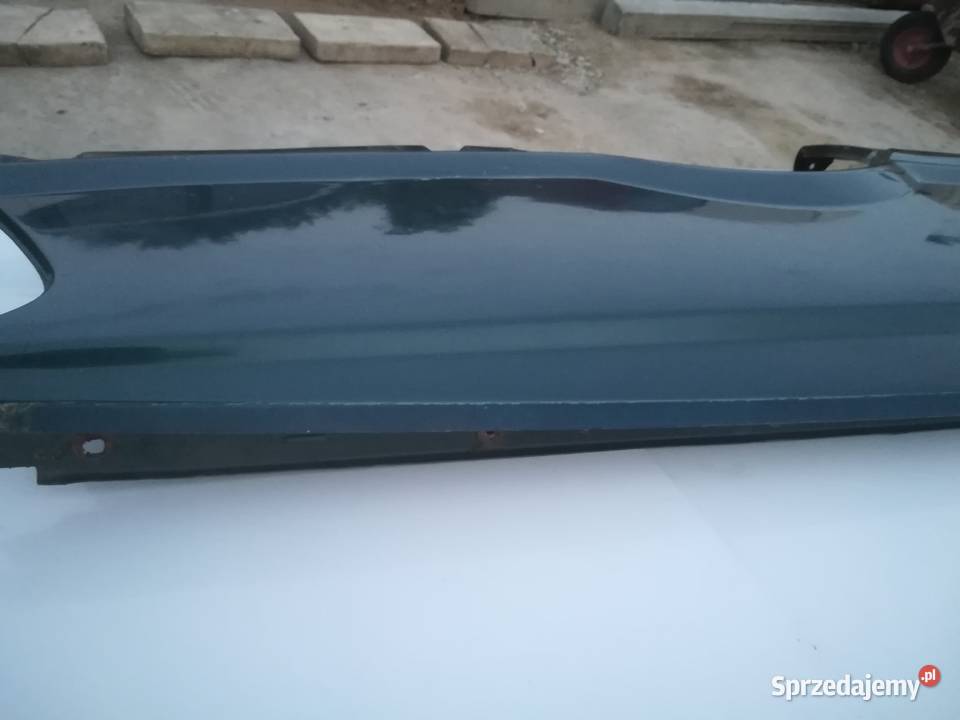 Polonez caro atu truck błotnik prawy 42u kombi Suskowola