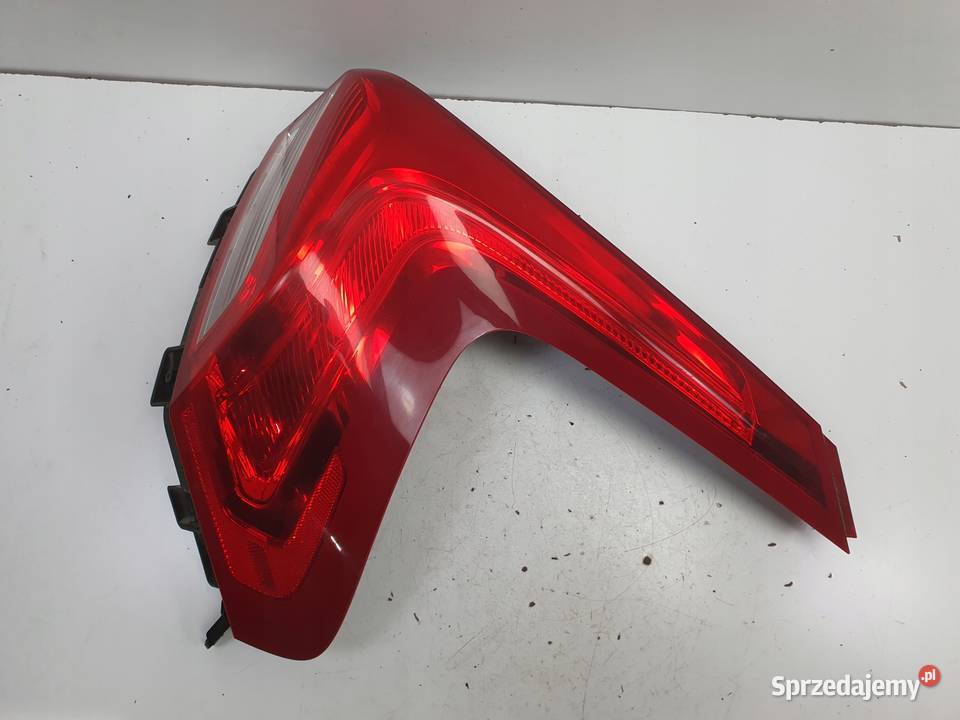 TYLNIA TYLNA LAMPA PRAWA Volvo V40 II 1216r Chełm