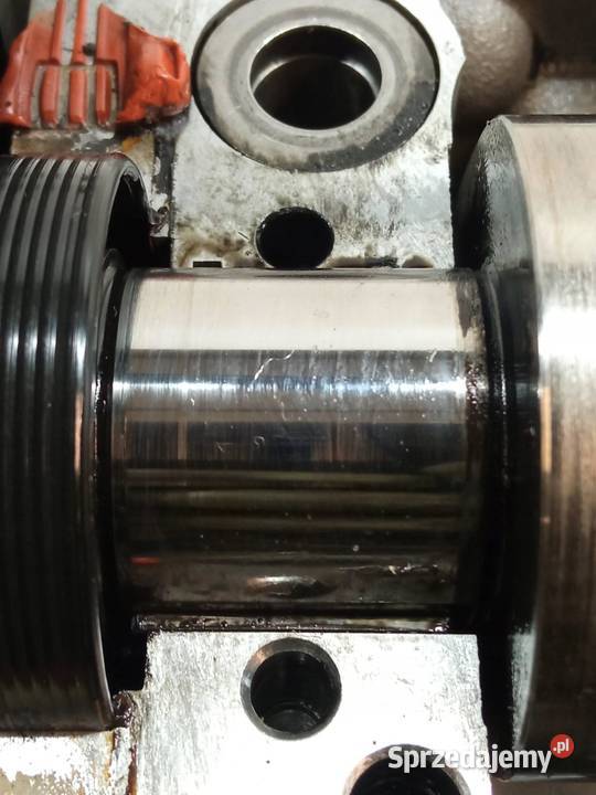 GŁOWICA KOMPLETNA 038103373R 19 TDI VW