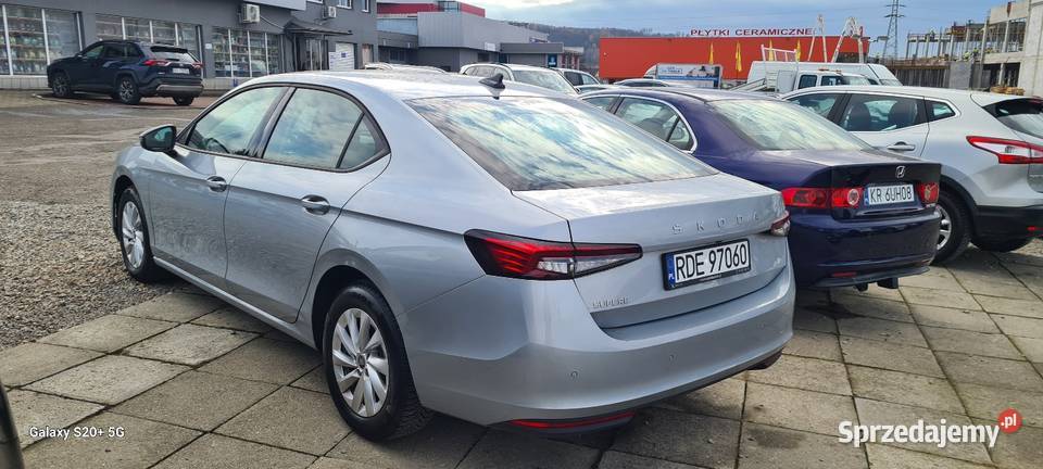 Skoda Superb benzyna hybryda 150 salon pełny VAT podkarpackie Dębica