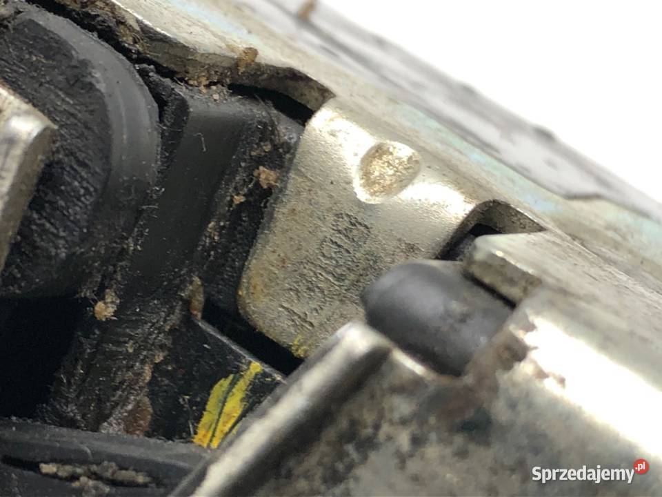 ZAMEK DRZWI PRAWY TYŁ LAND ROVER FREELANDER I