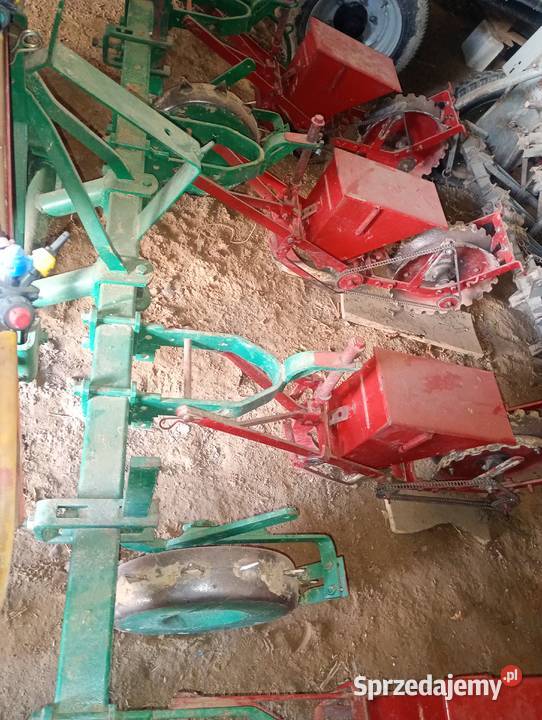 Siewnik do kukurydzy 4 rzędowy mechaniczny nieuszkodzony Siewniki i sadzarki Tuchla