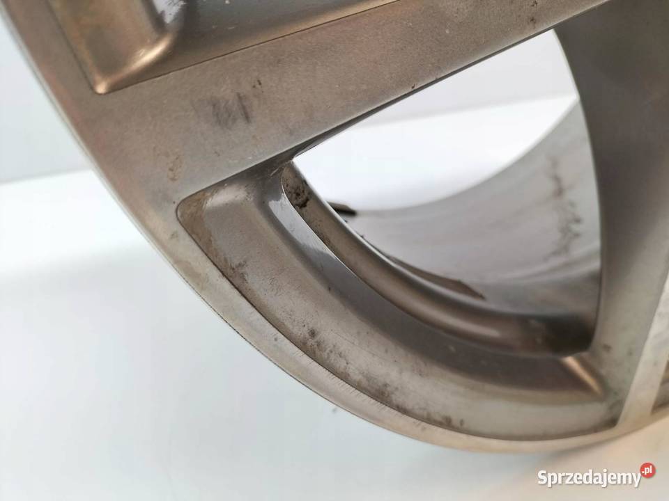 FELGA ALUMINIOWA R19 5X120 ET18 OC 74MM 9JX19H2