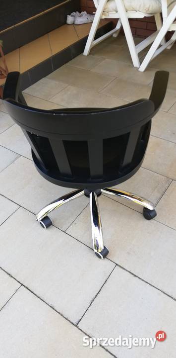 Fotel kręcony drewniany czarny obrotowy krzesło mazowieckie