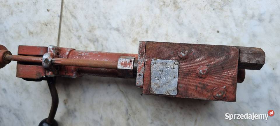 Rozdzielacz hydrauliczny Ursus C330 C328 Mazańcowice