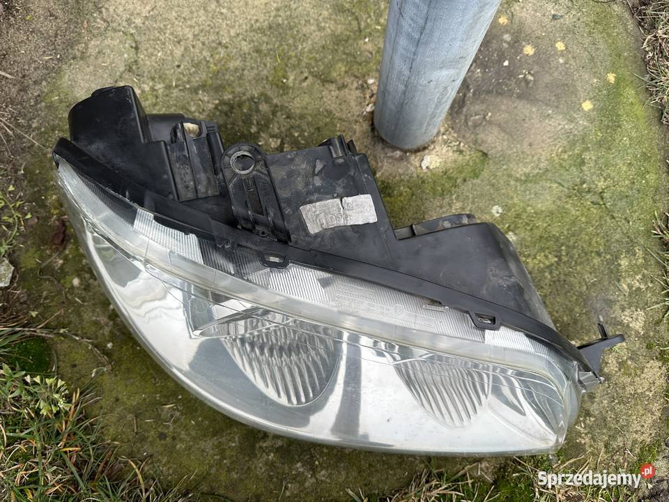 Reflektor prawy Fiat Punto II FL osobowe śląskie Mierzęcice sprzedam