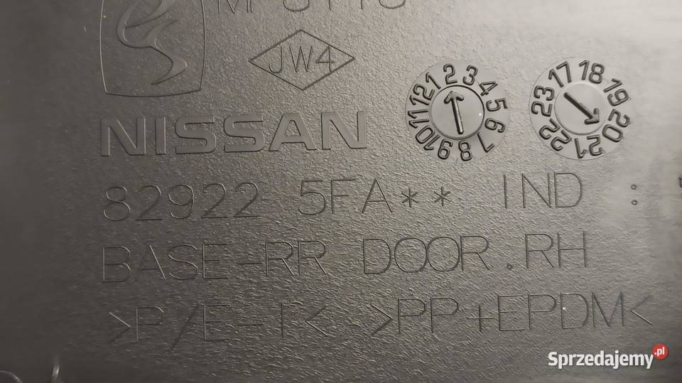 NISSAN MICRA K14 BOCZEK DRZWI PRAWY TYŁ 82922 sprzedam