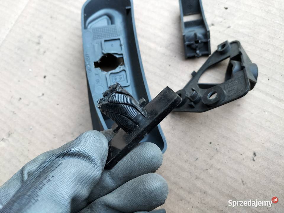PEUGEOT 306 osłona zaślepka uchwyt drzwi lewy Części samochodowe lubelskie Kamień-Kolonia