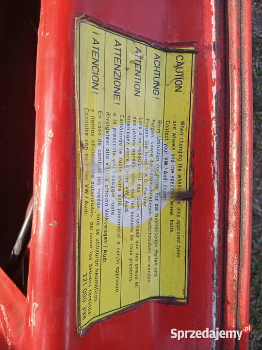 Tylna klapa bagażnika golf 2 Biadki