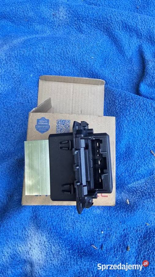 Regulator obrotów wiatraka Peugeot 208