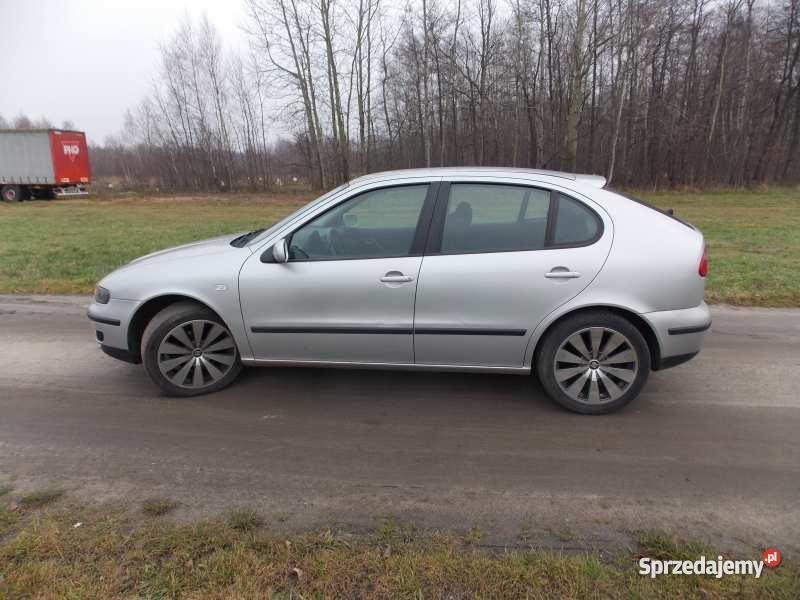 Seat leon diesel 110 Srebrny garażowany sprzedam