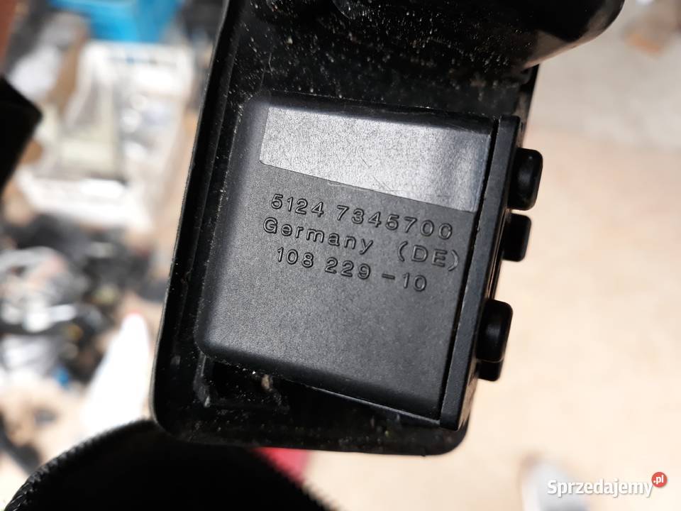 BMW F22 F45 F46 F48 PRZYCISK KLAPY BAGAŻNIKA osobowe Międzychód sprzedam