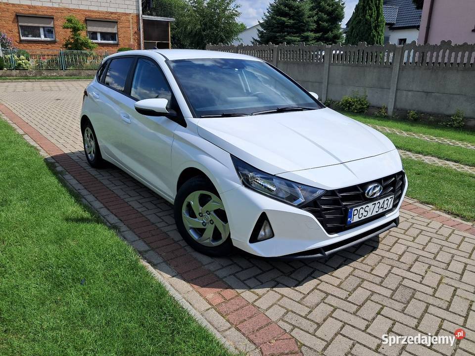 Hyundai i20 12 84 mały przebieg 2022 hak Pudliszki