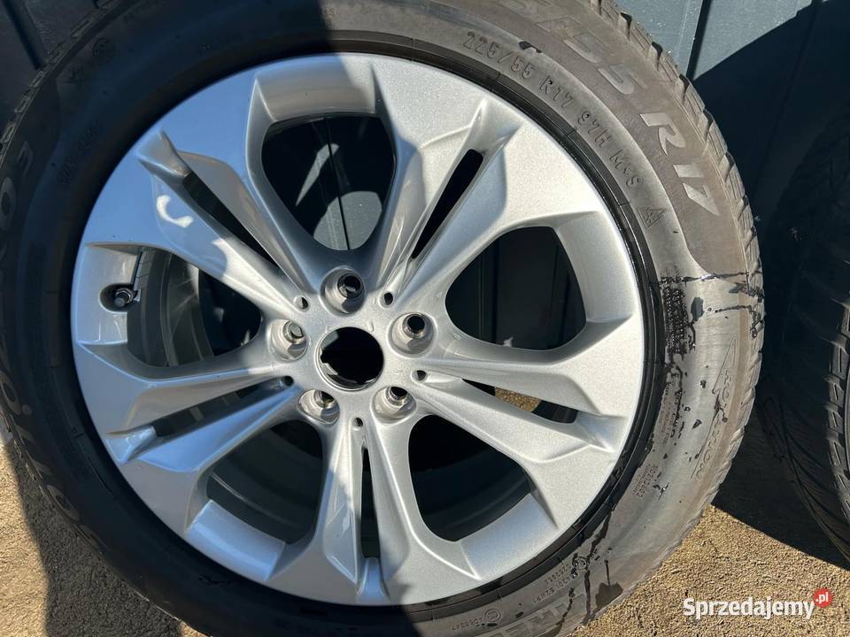 Orginalne felgi 17 BMW X1X2 z czujnikami aluminiowe Czermna