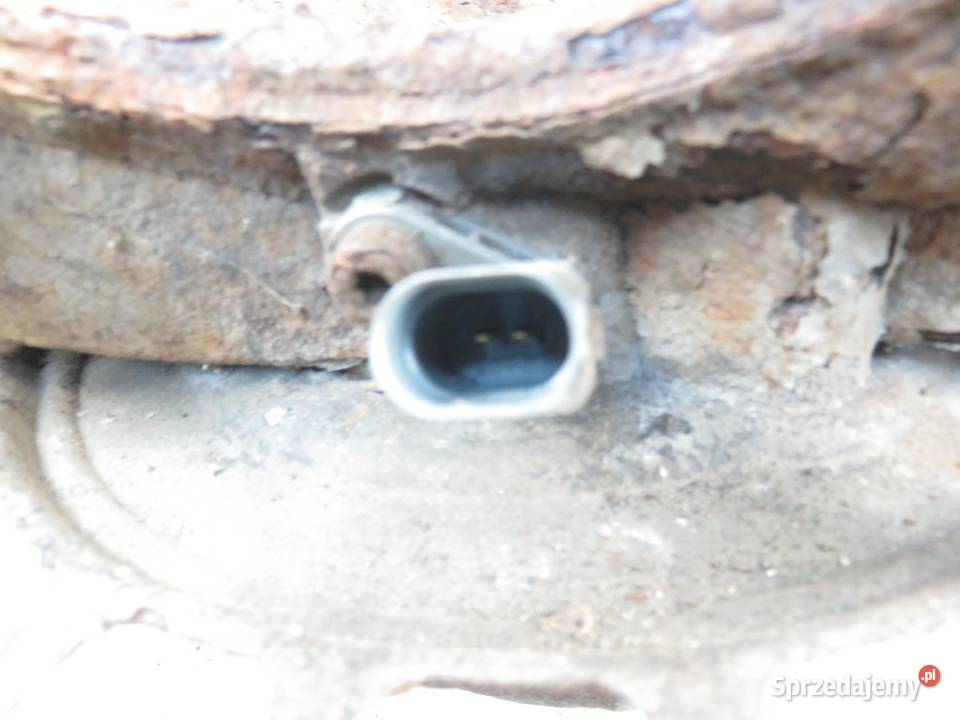 PIASTA TYLNA PRAWA CAYENNE Turbo S 45 7L0505436B osobowe małopolskie