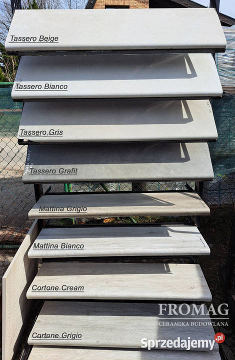 Schody Stopień płytki drewno podobne Cortone