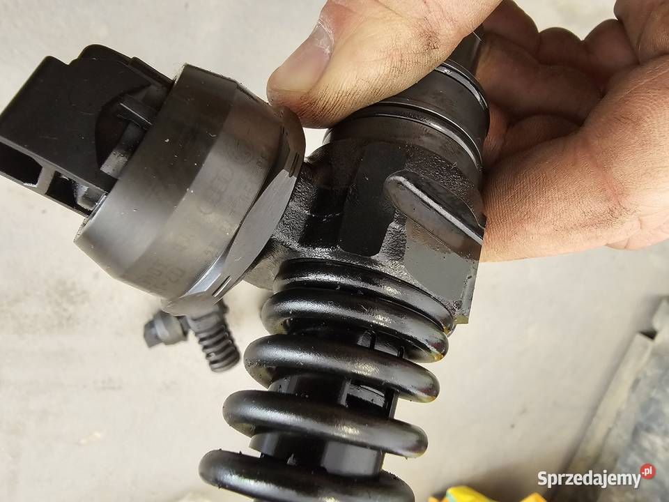 038130073AG POMPOWTRYSKIWACZE KOMPLET VW 19 TDI Nowy Dwór Mazowiecki