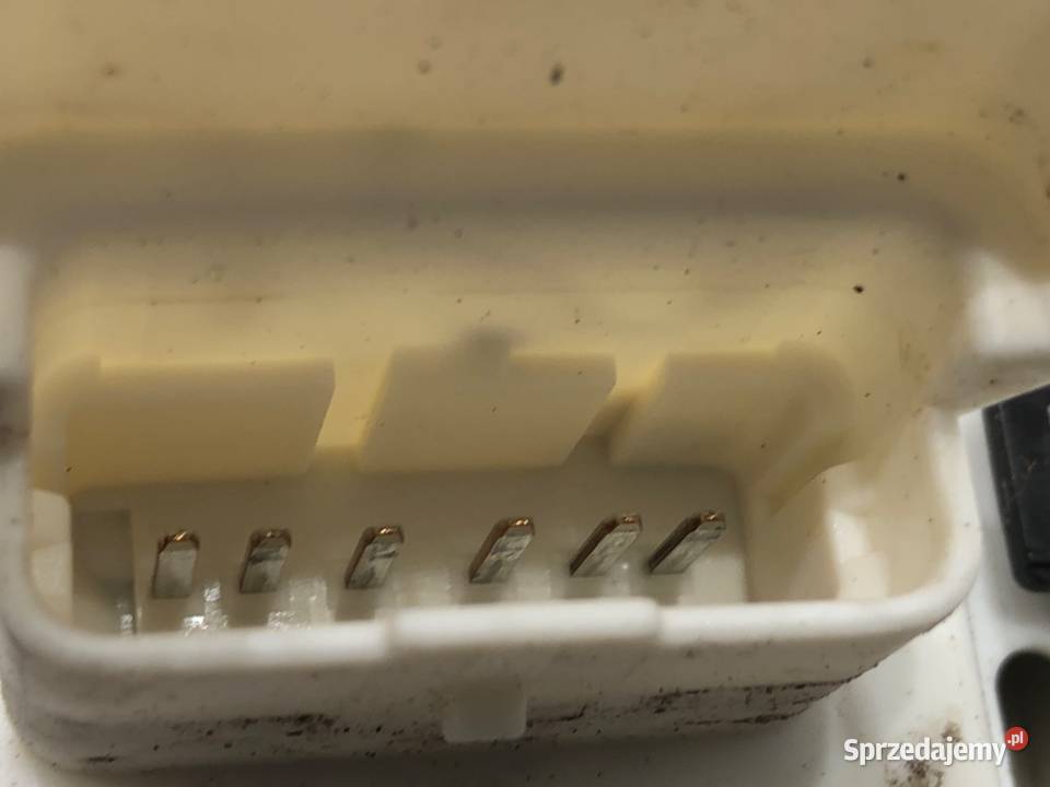 ZAMEK DRZWI PRAWY PRZÓD CITROEN C4 I Hatchback