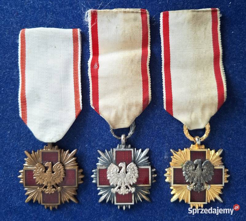 Zestaw Odznaczeń I Polski Czerwony Krzyż Pozostałe