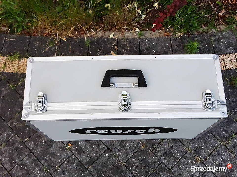 Walizka aluminiowa zamykana na kluczyk Torby i walizki Biłgoraj sprzedam