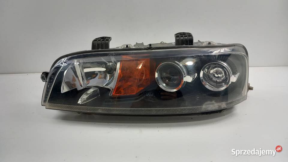 FIAT PUNTO II FL LAMPA PRZÓD LEWA SOCZEWKA