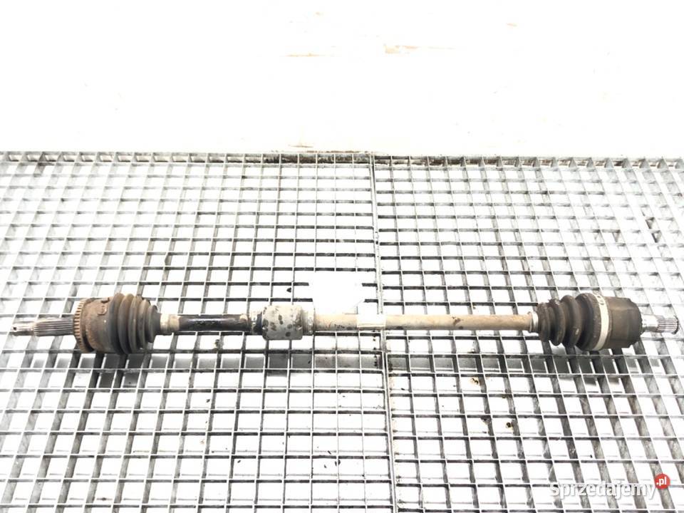 PÓŁOŚ PRAWY PRZÓD HYUNDAI i20 12 78 PRZEGUB osobowe