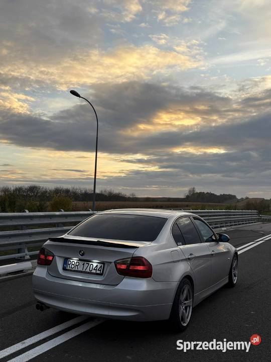 Bmw e90 25 218 koni 2500cm3 sprzedam