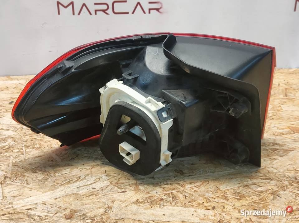 Lampa Tylna Prawa Prawy Tył Vw Touran III 2016 osobowe