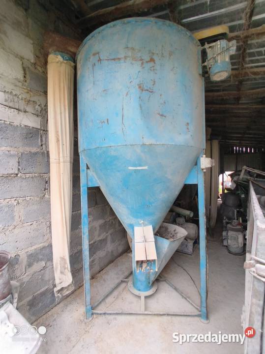 Mieszalnik 1200 śrutownik ssąco tłoczący 11KW Pozostałe kujawsko-pomorskie Wąbrzeźno