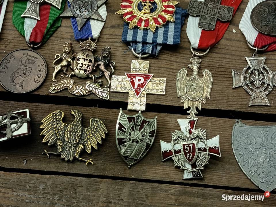 Duży pakiet zestaw odznaczenia polskie repliki Gozdnica