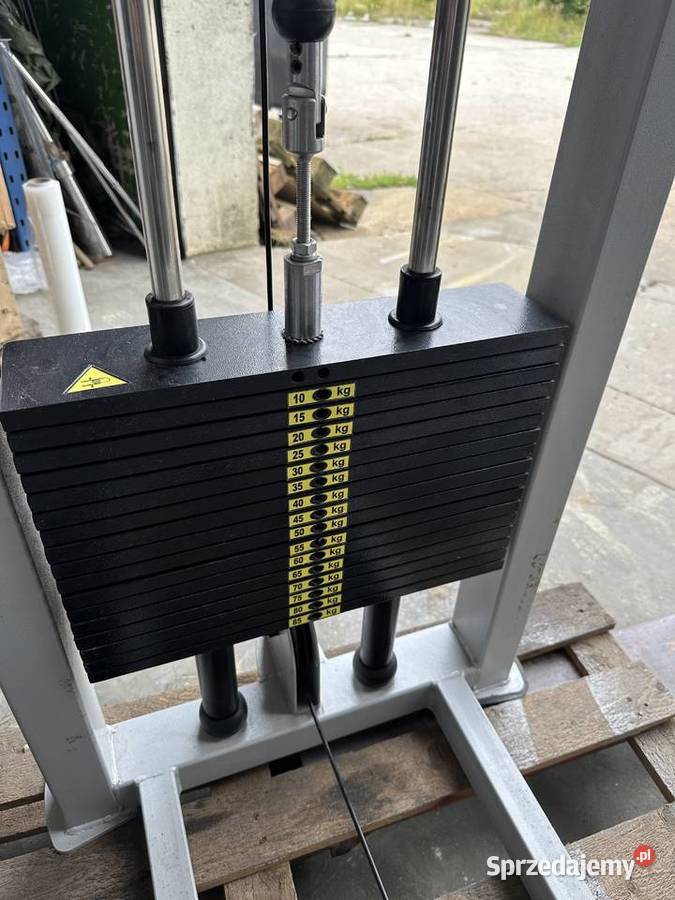 Maszyna na klatkę piersiową Chest Press Wałcz